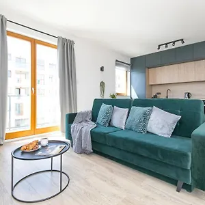 apartament-black-zajezdnia-wrzeszcz.gdanskhotel.org/